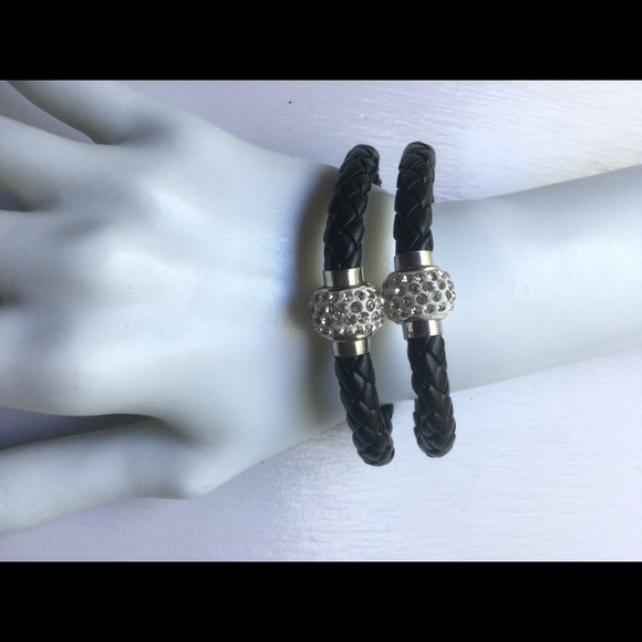 NWT Black Braided Leather Bracelet with Magnetic Rhinestone Inlay Clasp - Picture 6 of 7